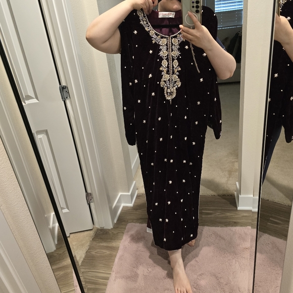 Purple Velvet Embroidered Pakistani/Punjabi/Indian Suit by Erum Emaan - Size XL - Picture 15 of 15